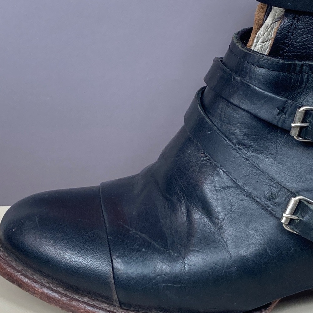 leather Freebird by Steven Black Ankle Boots with Red Straps *4.99 shipping* sz9 - Picture 11 of 16